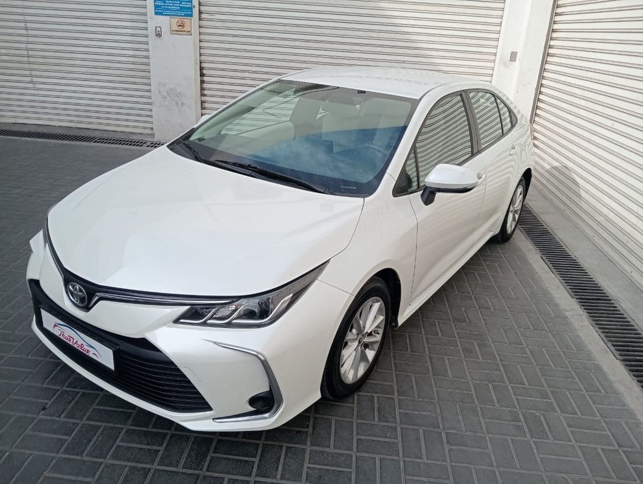 2021 Toyota Corolla XLI thumbnail 2