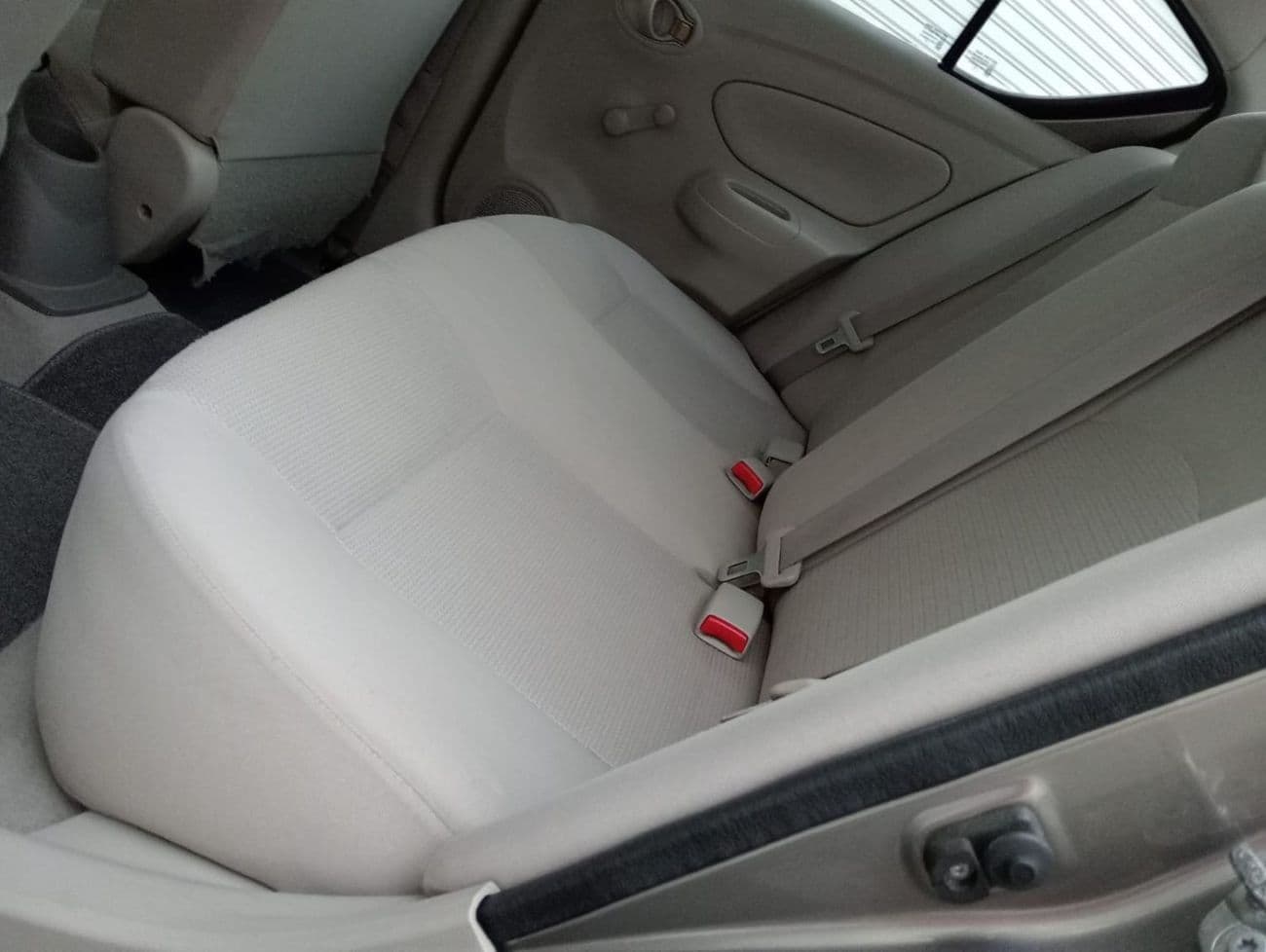 2019 Nissan Sunny SV thumbnail 4