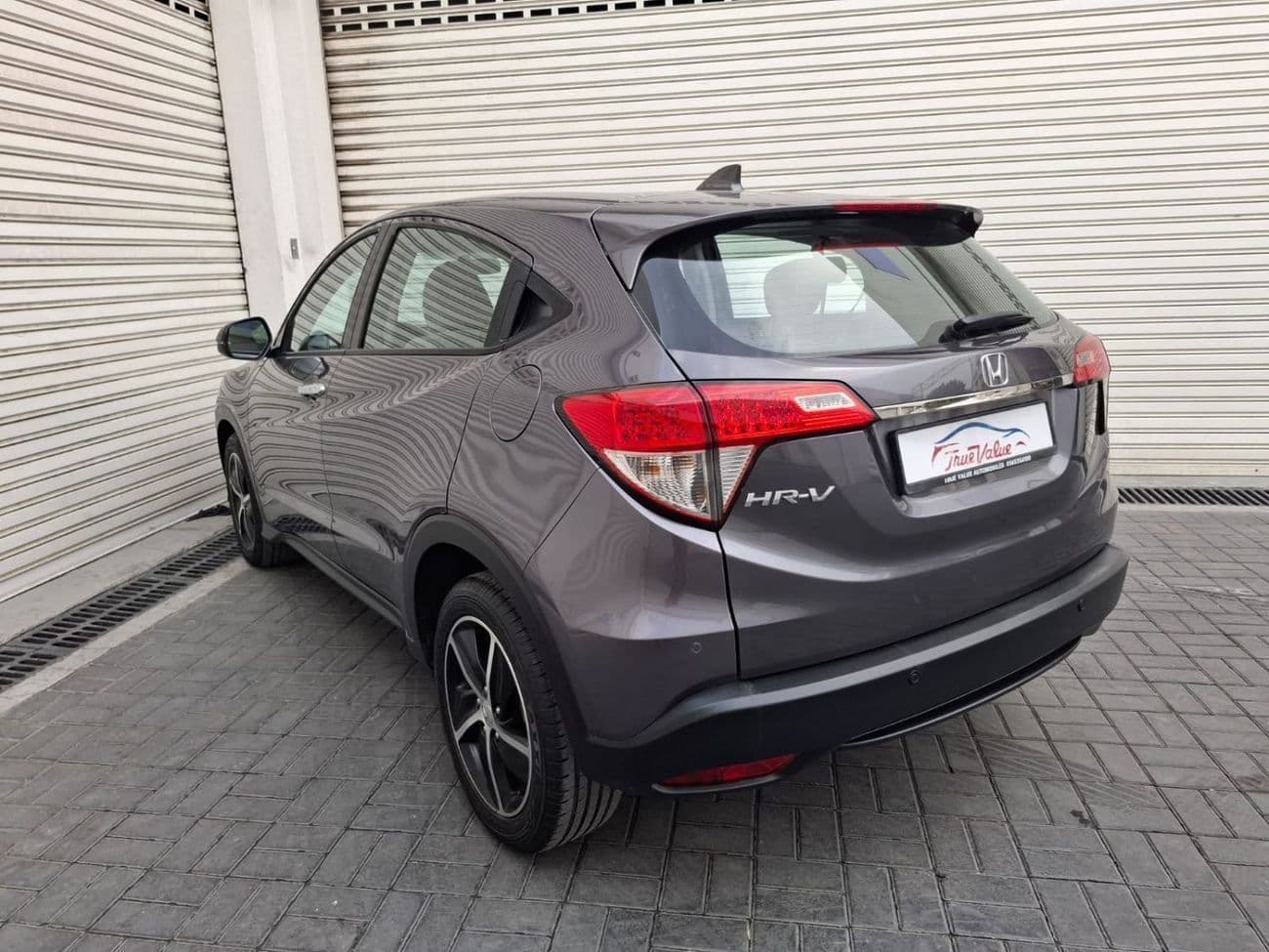 2021 Honda HRV LX thumbnail 3