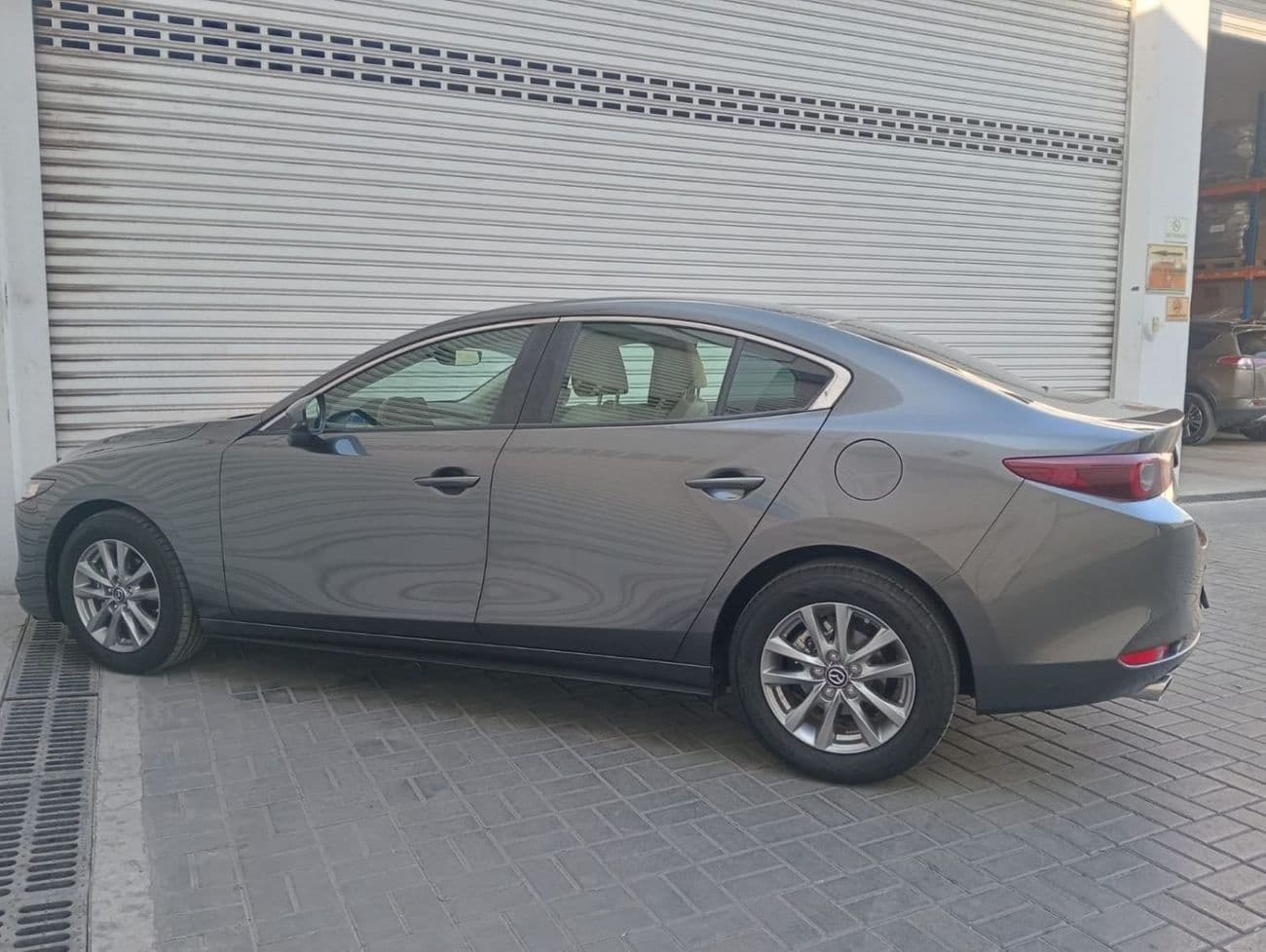2025 Mazda 3 STANDARD thumbnail 5