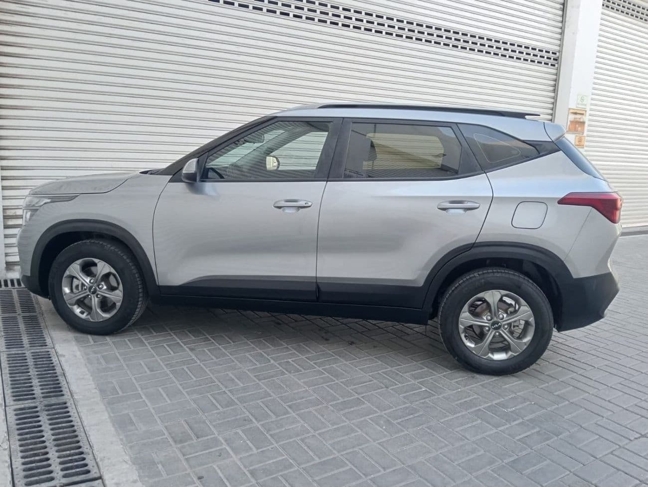 2022 Kia Seltos EX thumbnail 6