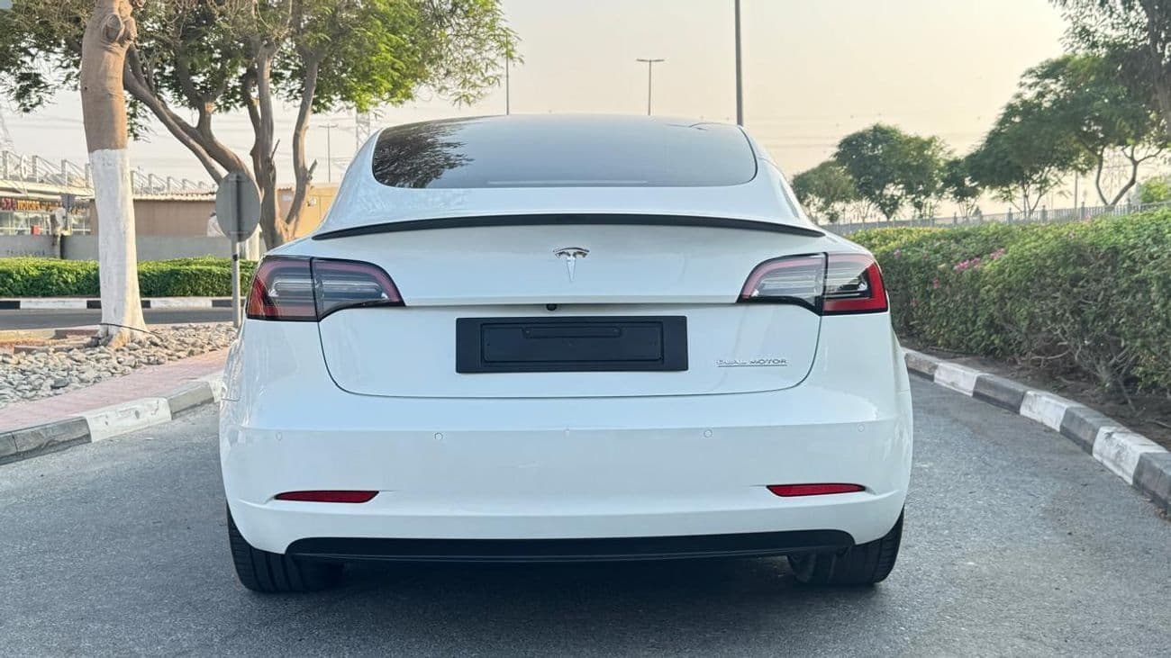 2022 Tesla Model 3 PERFORMANCE thumbnail 5