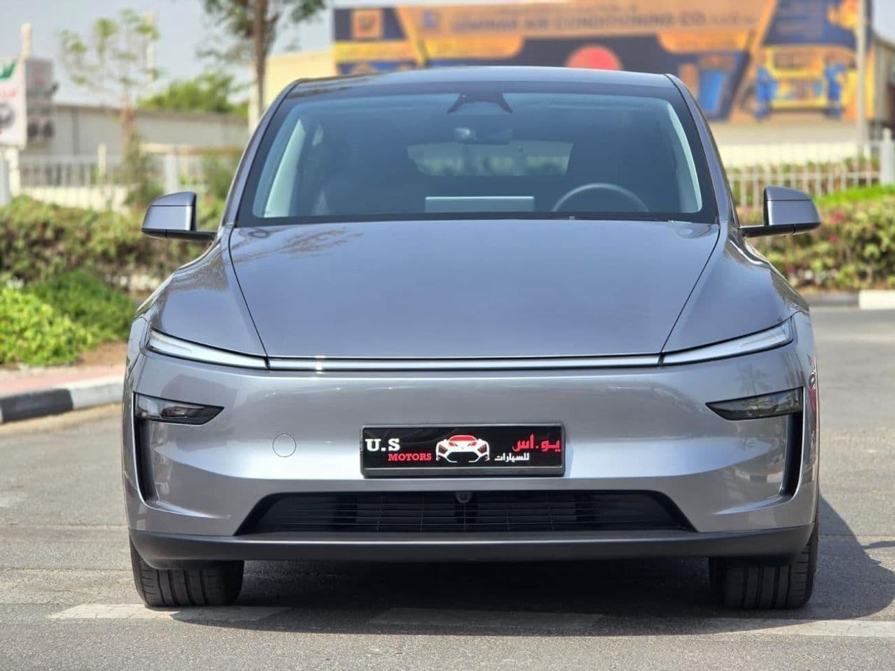2026 Tesla Model Y LONG RANGE thumbnail 3