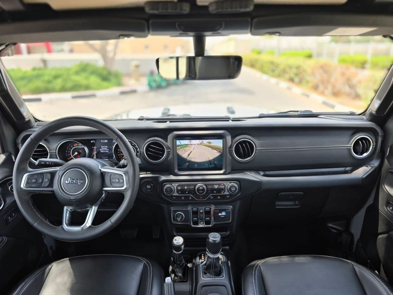 2023 Jeep Wrangler Unlimited SAHARA thumbnail 5
