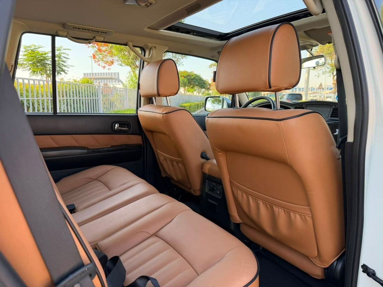 2021 Nissan Patrol SUPER SAFARI thumbnail 5