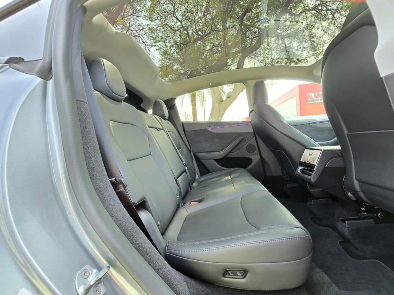 2026 Tesla Model Y LONG RANGE thumbnail 7