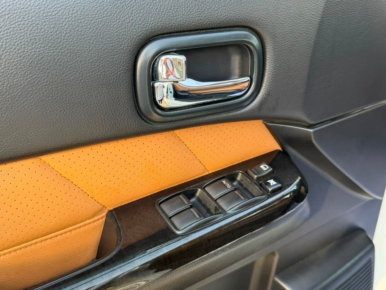2021 Nissan Patrol SUPER SAFARI thumbnail 7