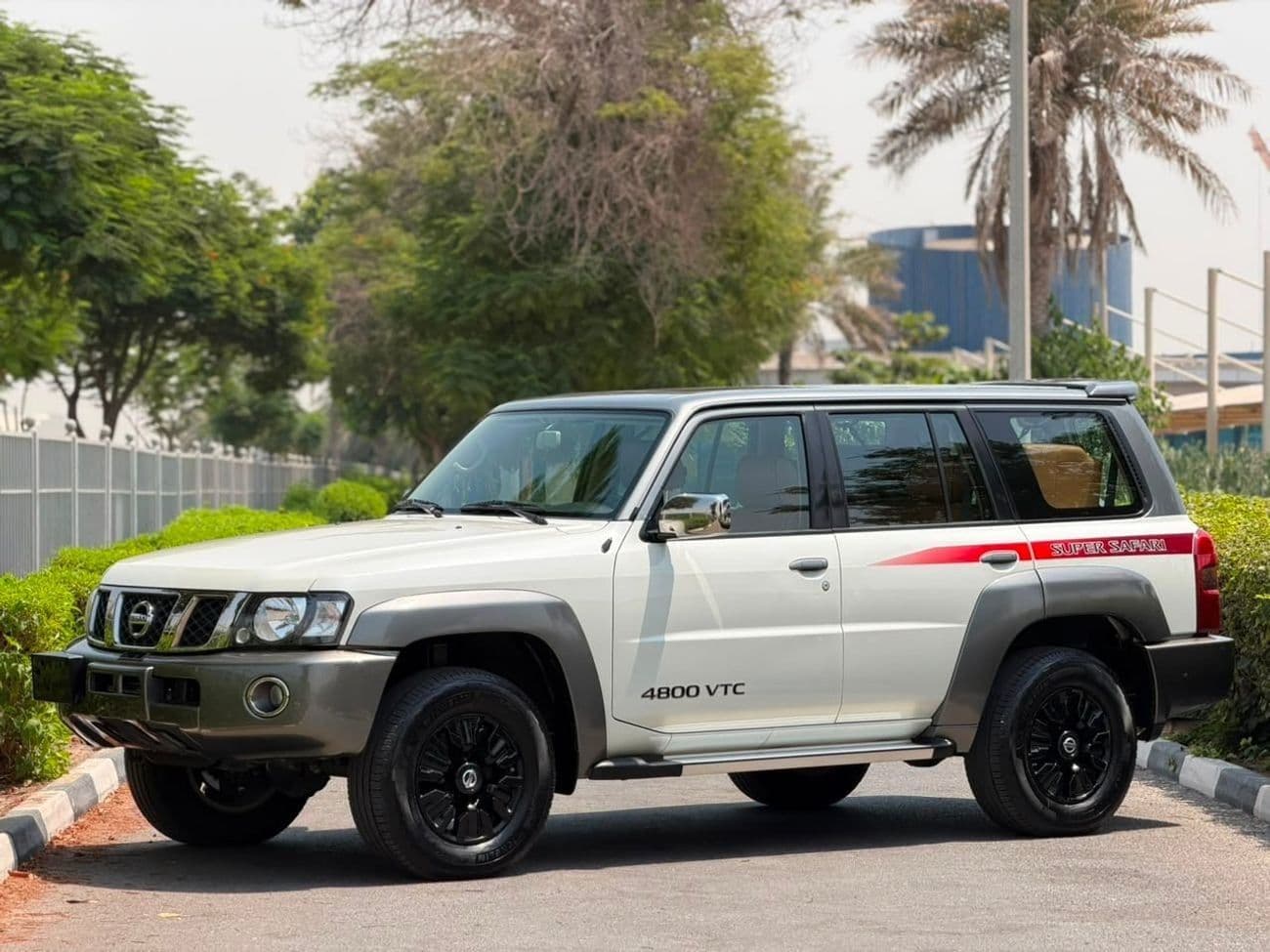 2020 Nissan Patrol SUPER SAFARI thumbnail 2