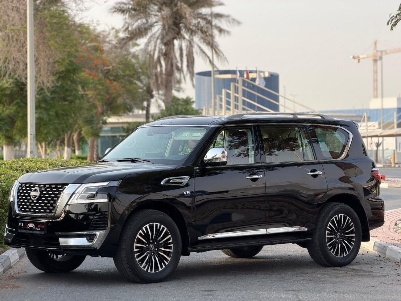 2024 Nissan Patrol LE PLATINUM CITY thumbnail 4