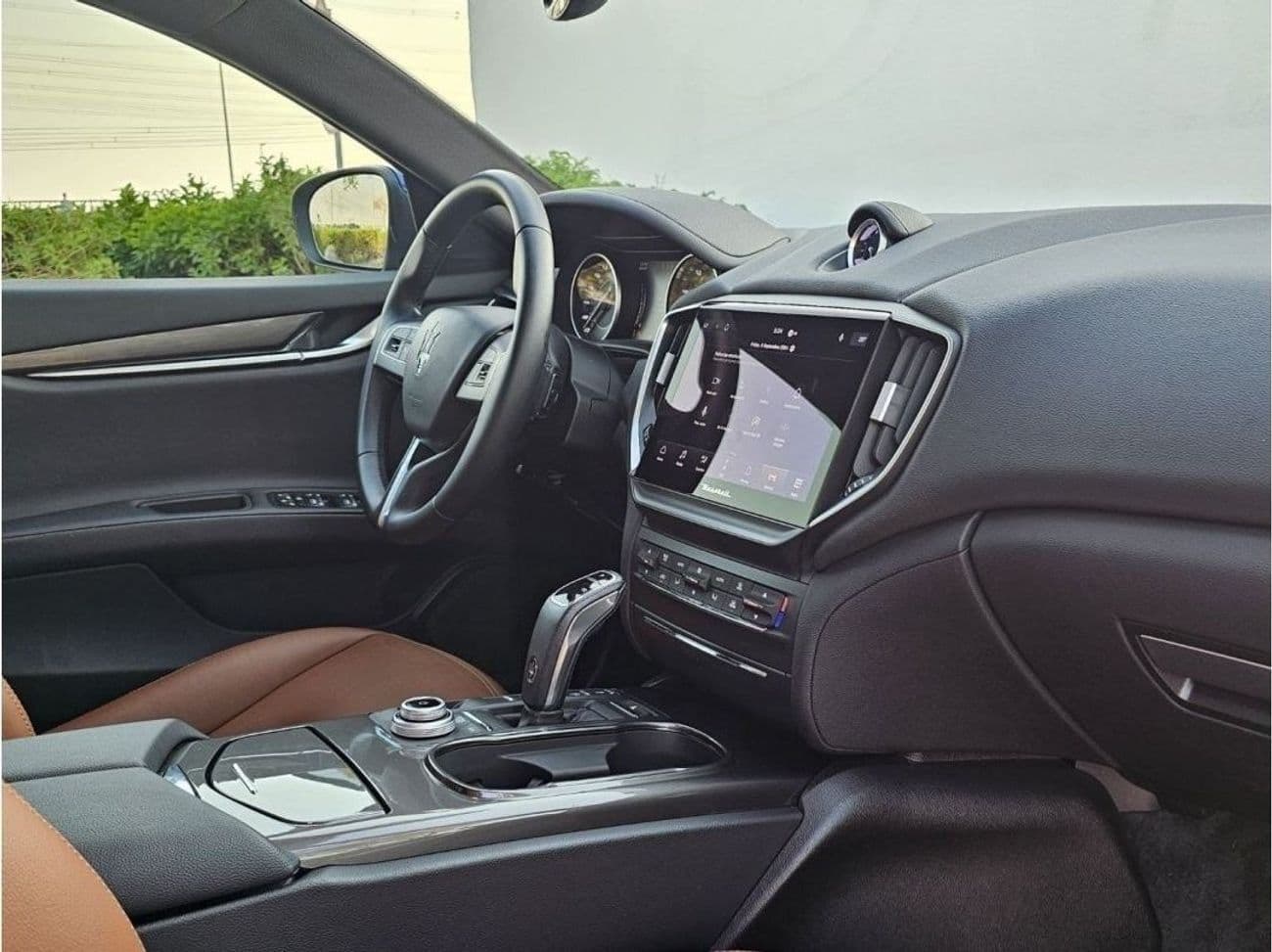 2021 Maserati Ghibli STANDARD thumbnail 6