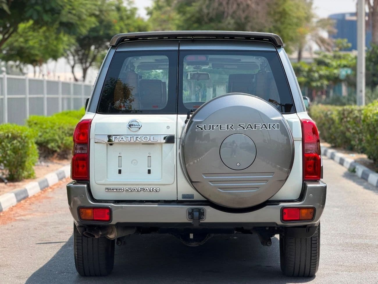 2020 Nissan Patrol SUPER SAFARI thumbnail 5