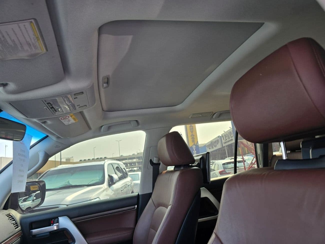 2021 Toyota Land Cruiser VXR thumbnail 6
