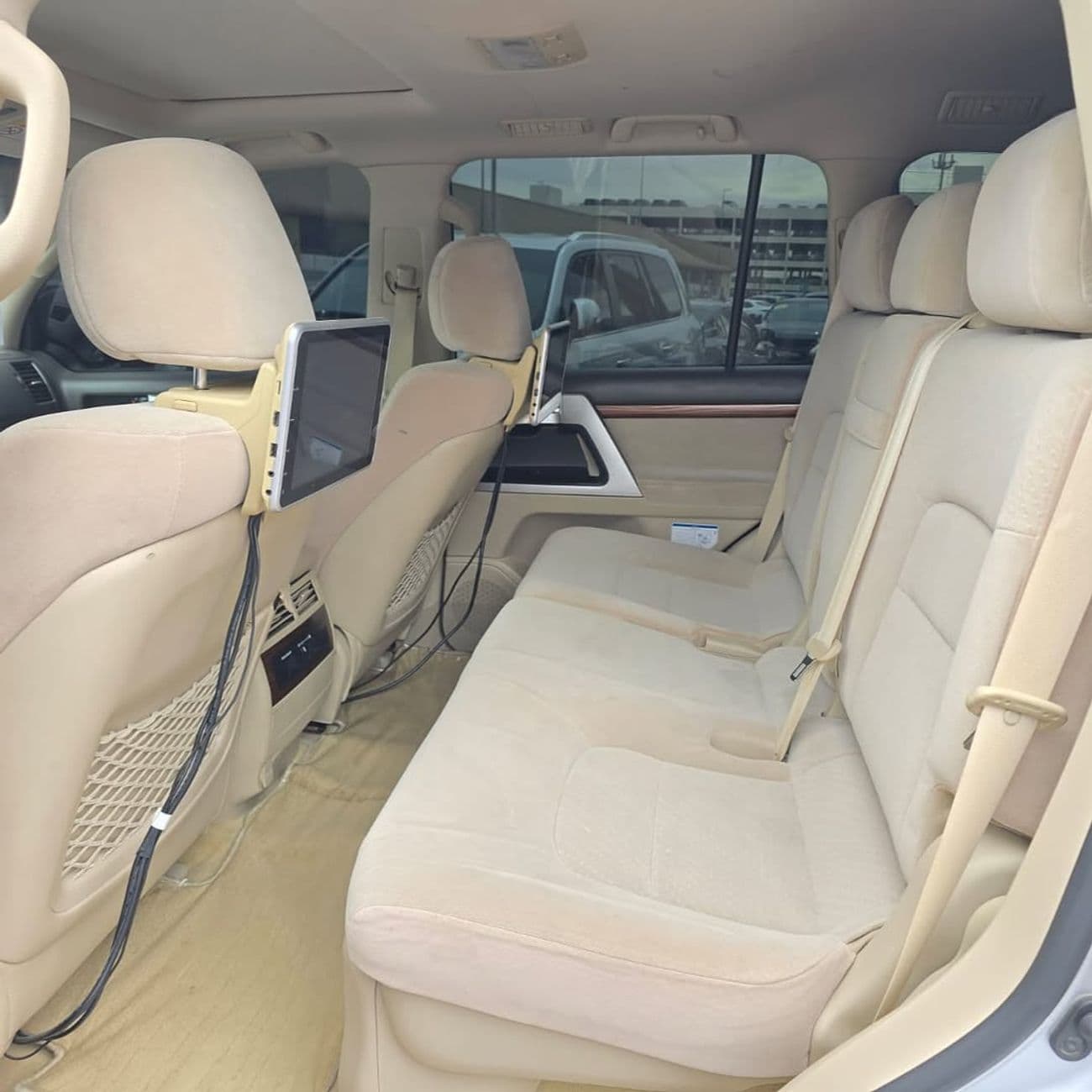 2018 Toyota Land Cruiser VXR thumbnail 7