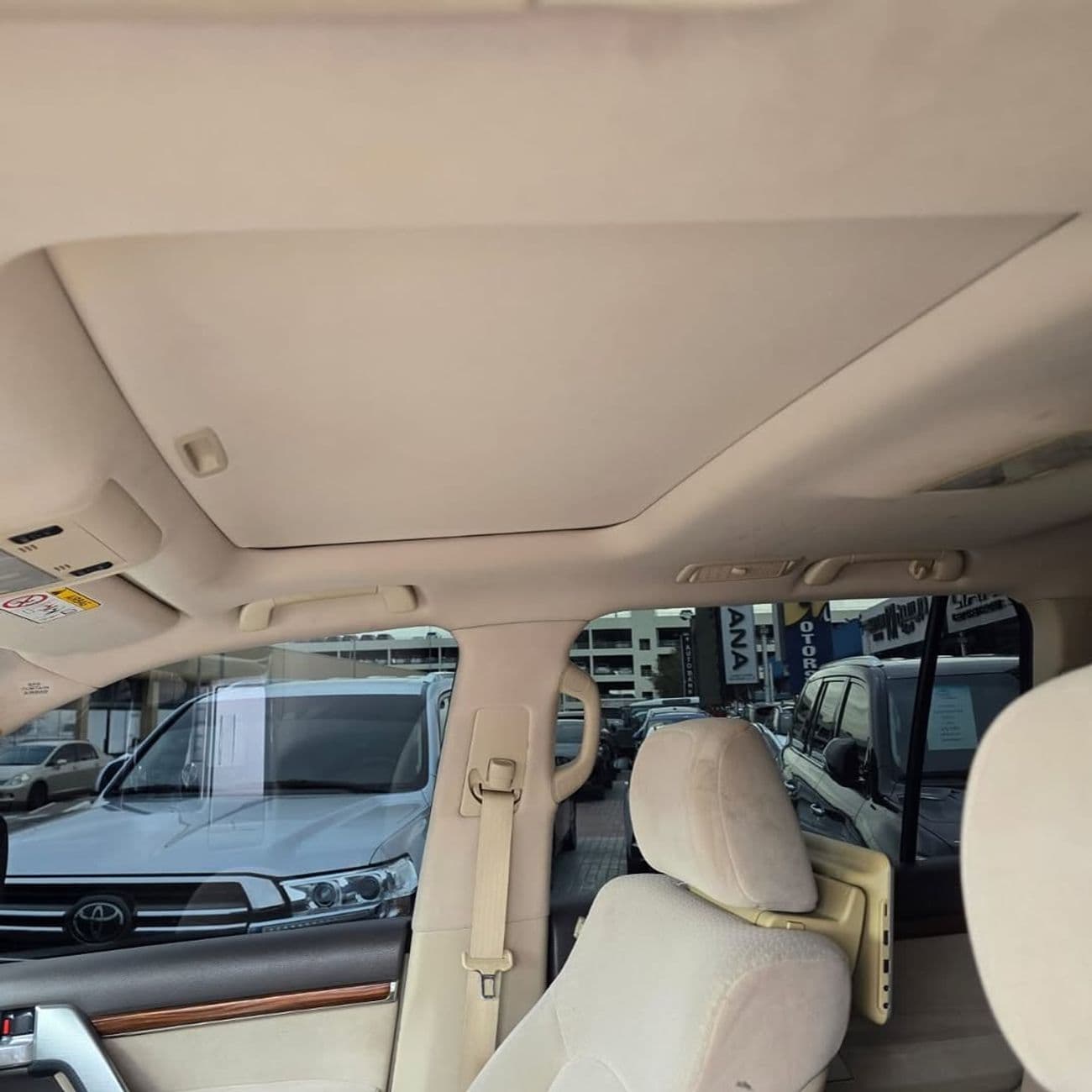 2018 Toyota Land Cruiser VXR thumbnail 6