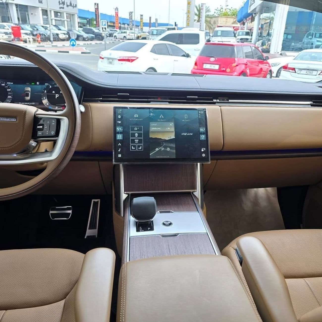 2025 Land Rover Range Rover HSE P400 thumbnail 4