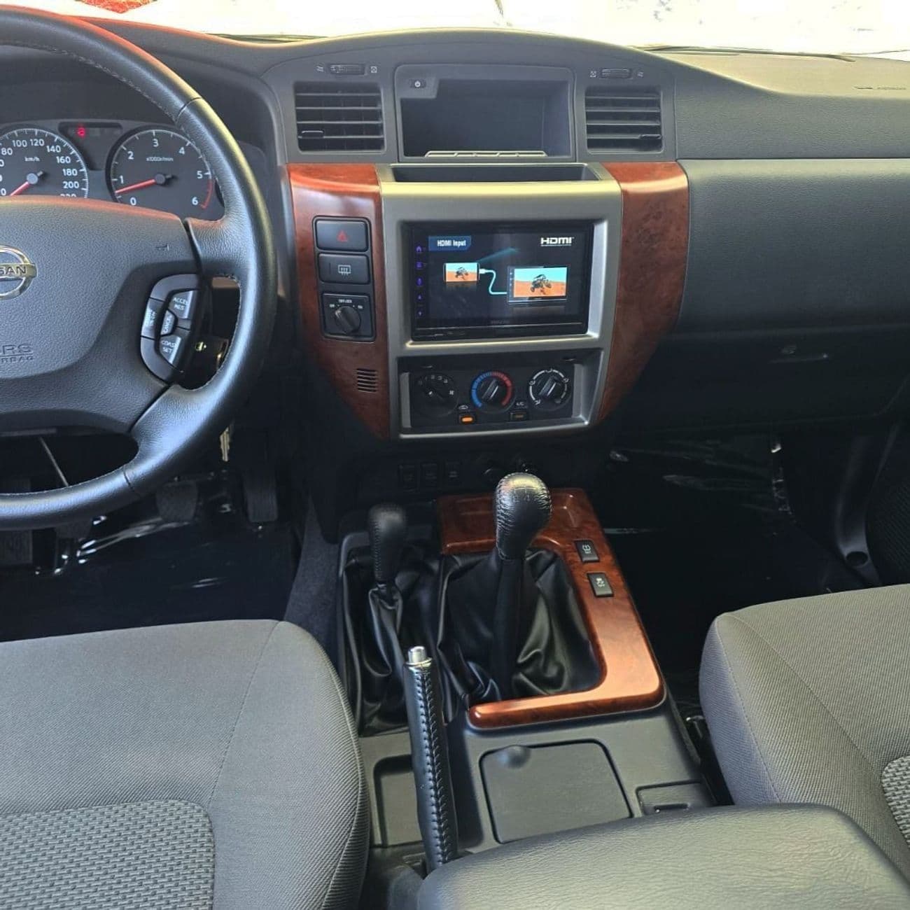 2024 Nissan Patrol SUPER SAFARI thumbnail 4