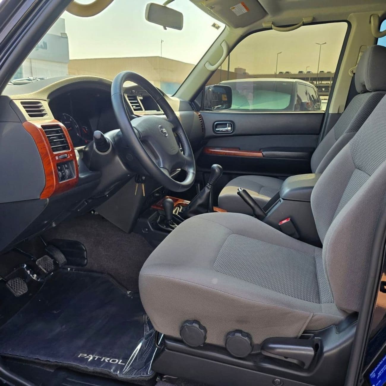 2024 Nissan Patrol SUPER SAFARI thumbnail 2
