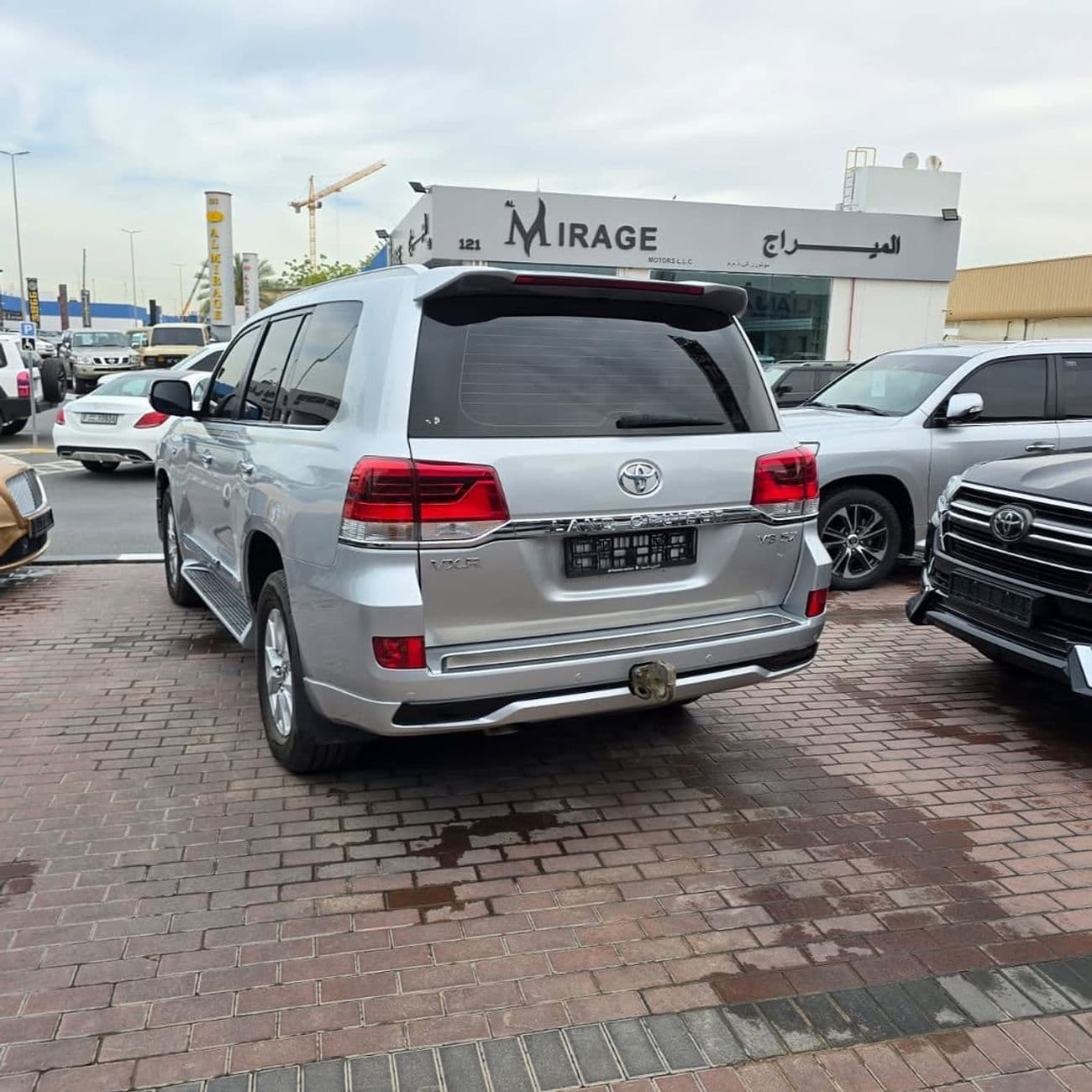 2018 Toyota Land Cruiser VXR thumbnail 8