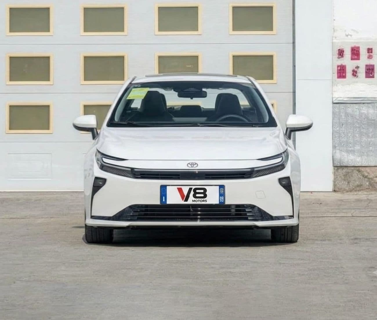 2026 Toyota Corolla XLI HEV thumbnail 2