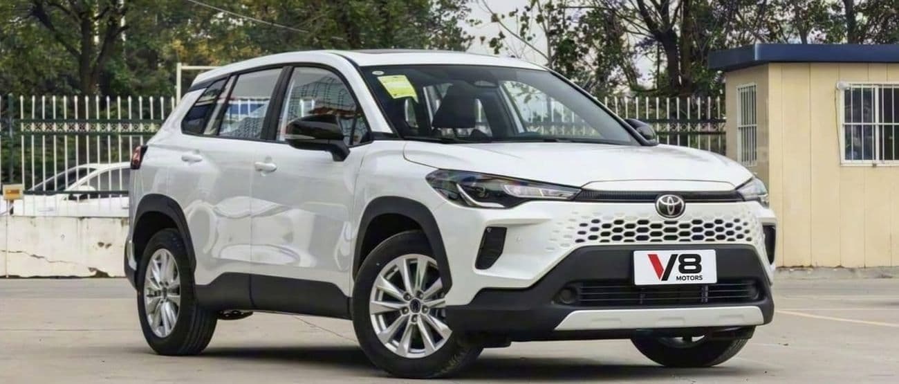 2026 Toyota Corolla Cross GLI thumbnail 3