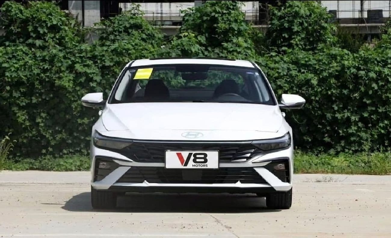 2025 Hyundai Elantra SMART thumbnail 2