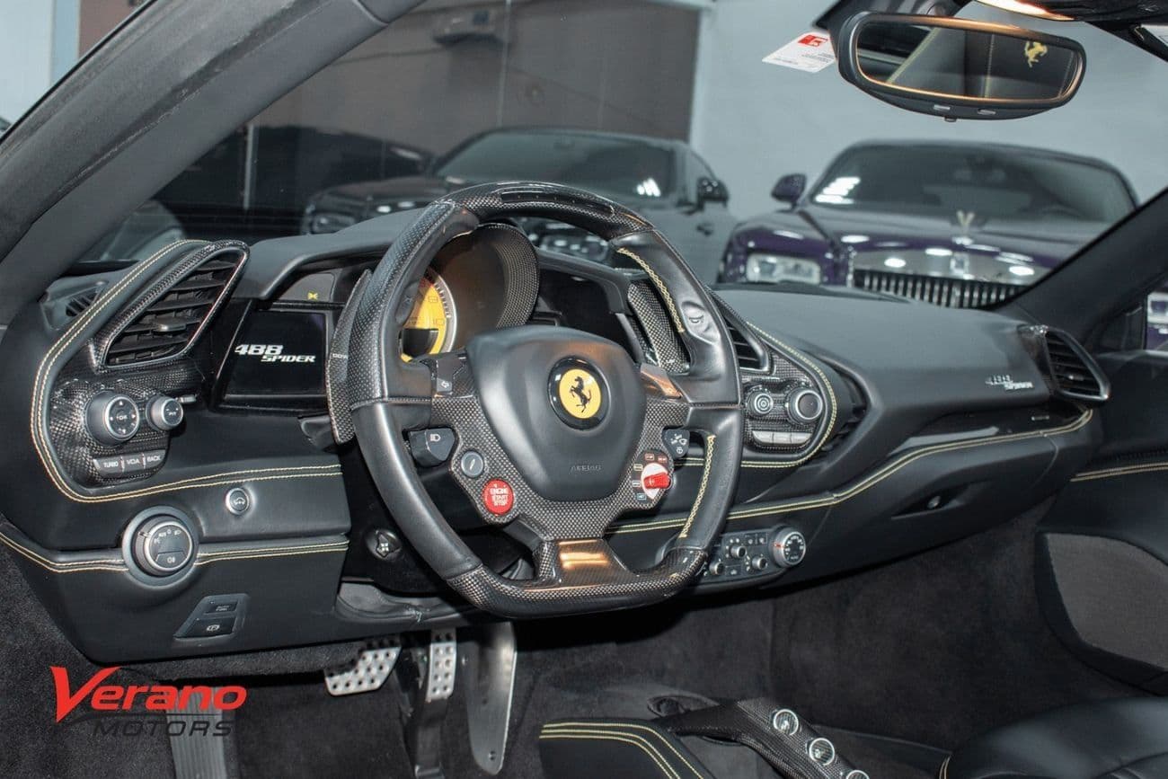 2017 Ferrari 488 Spider STANDARD thumbnail 3