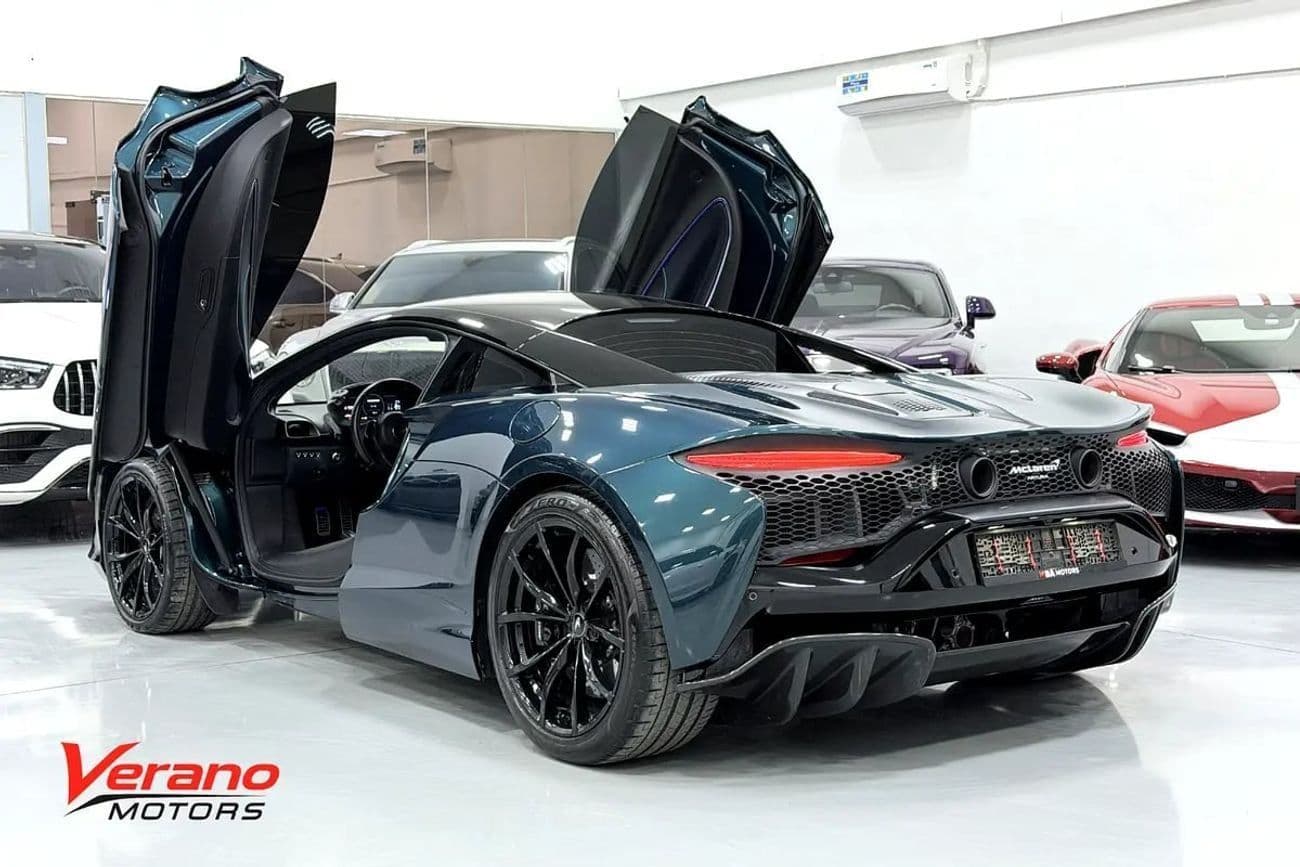 2023 McLaren Artura STANDARD thumbnail 5