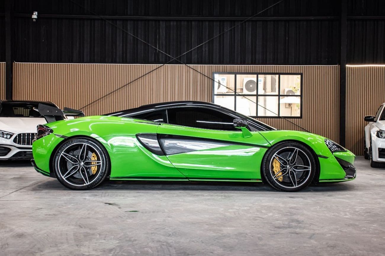 2017 McLaren 570S STANDARD thumbnail 7