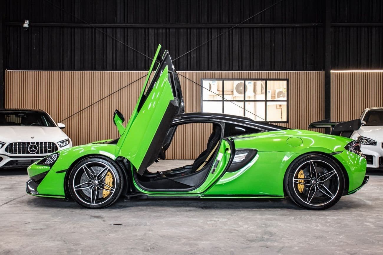 2017 McLaren 570S STANDARD thumbnail 6