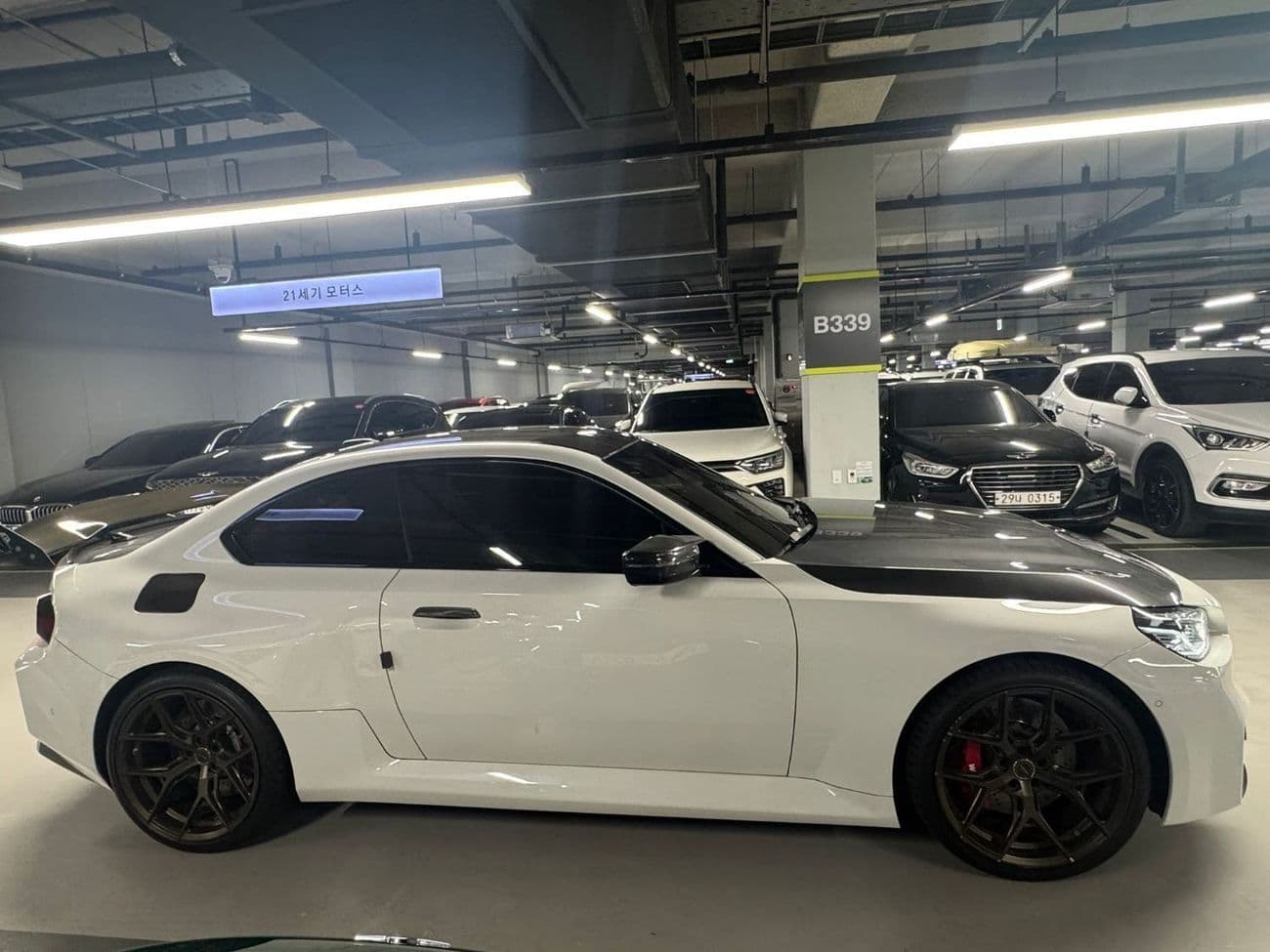 2024 BMW M2 STANDARD thumbnail 5