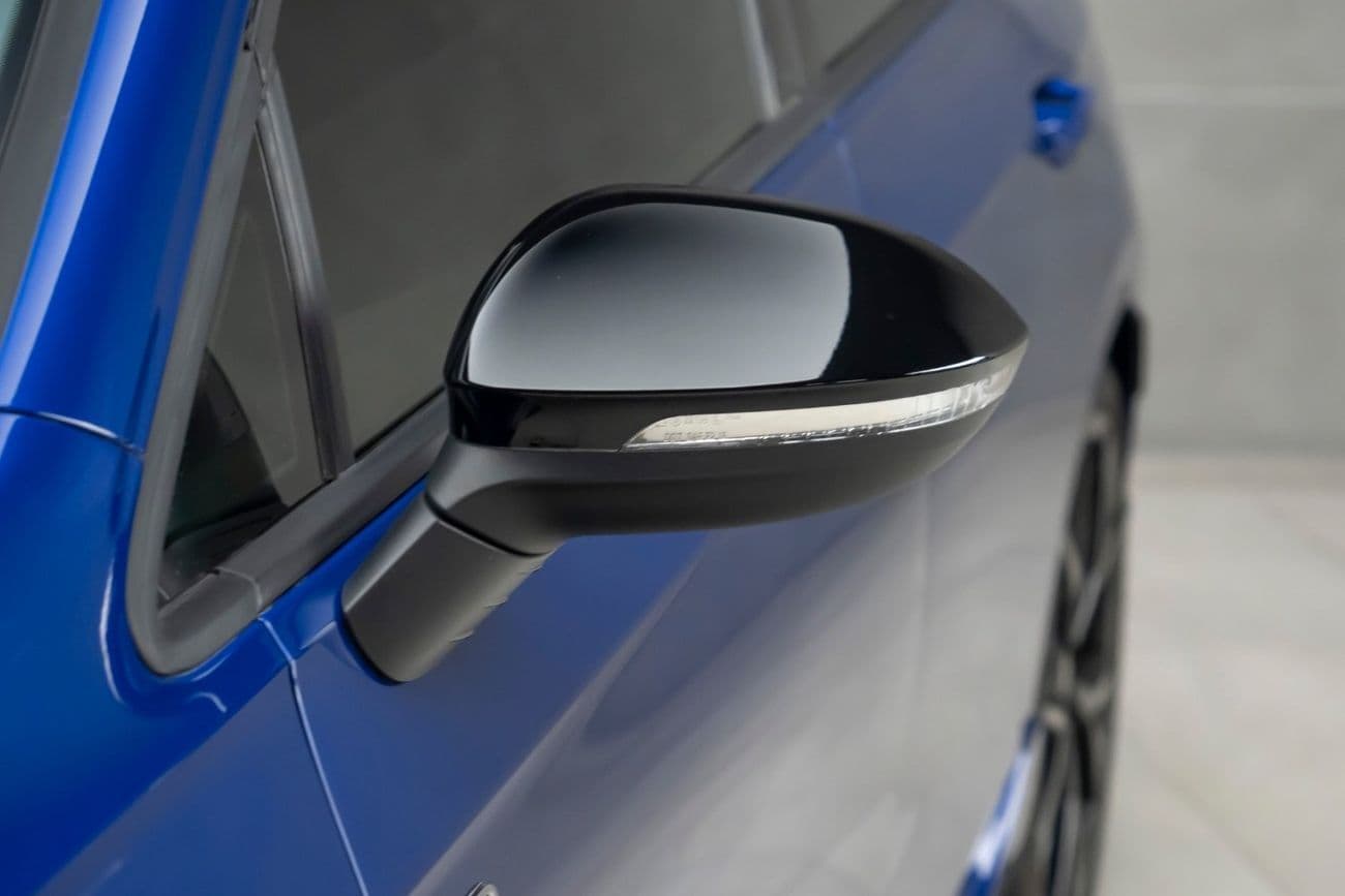 2026 Volkswagen Golf R thumbnail 8