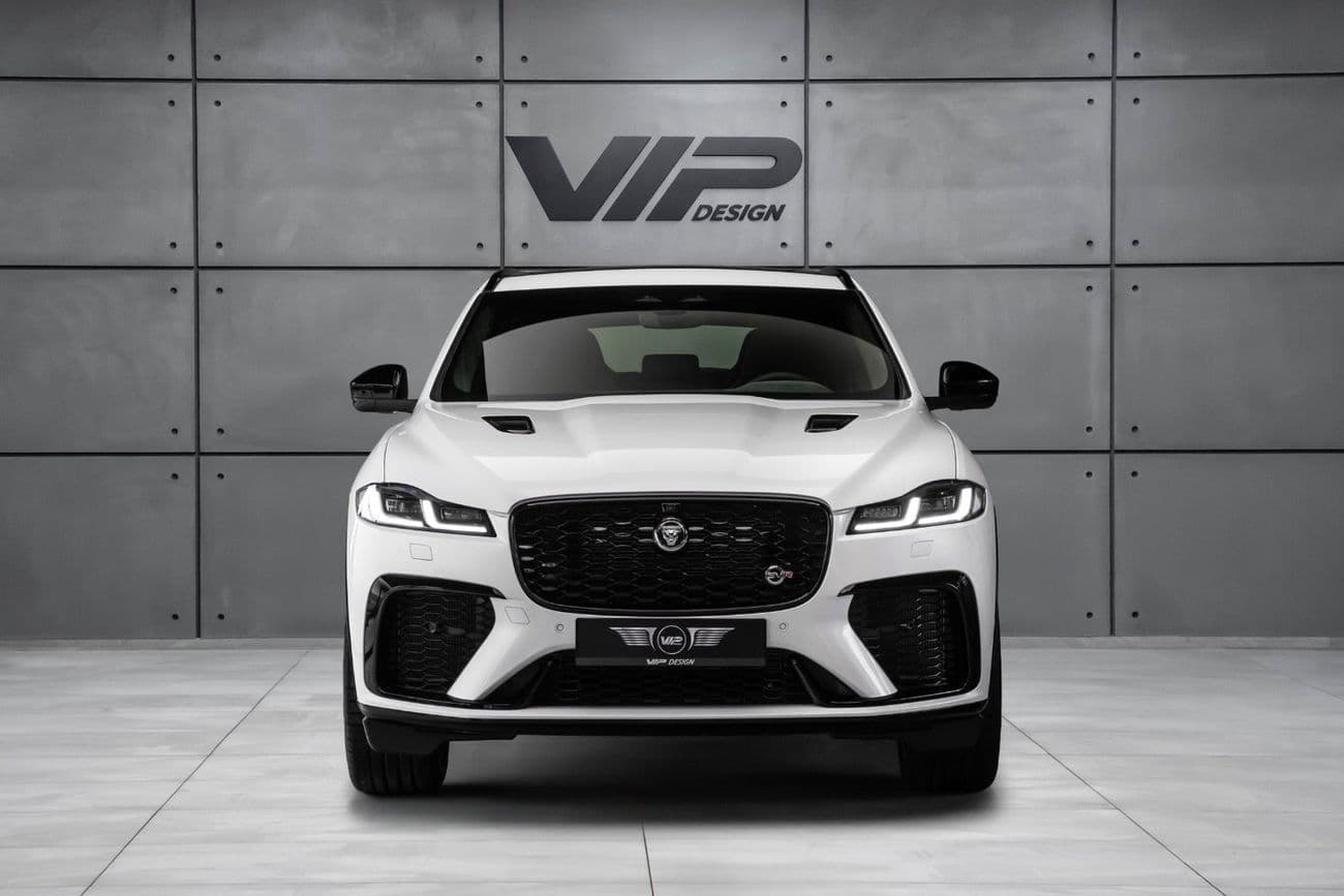 2021 Jaguar F PACE SVR thumbnail 2