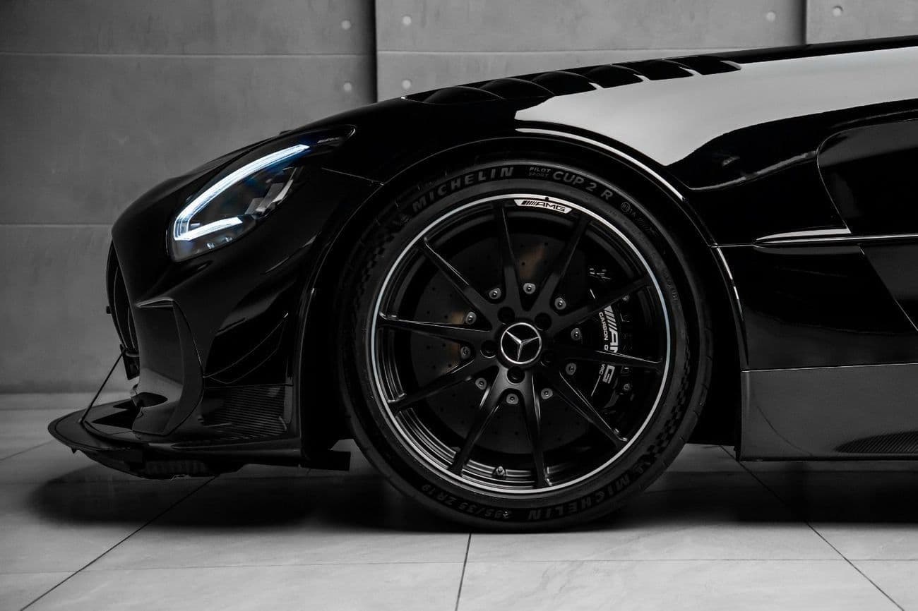 2021 Mercedes Benz AMG GT BLACK SERIES thumbnail 3
