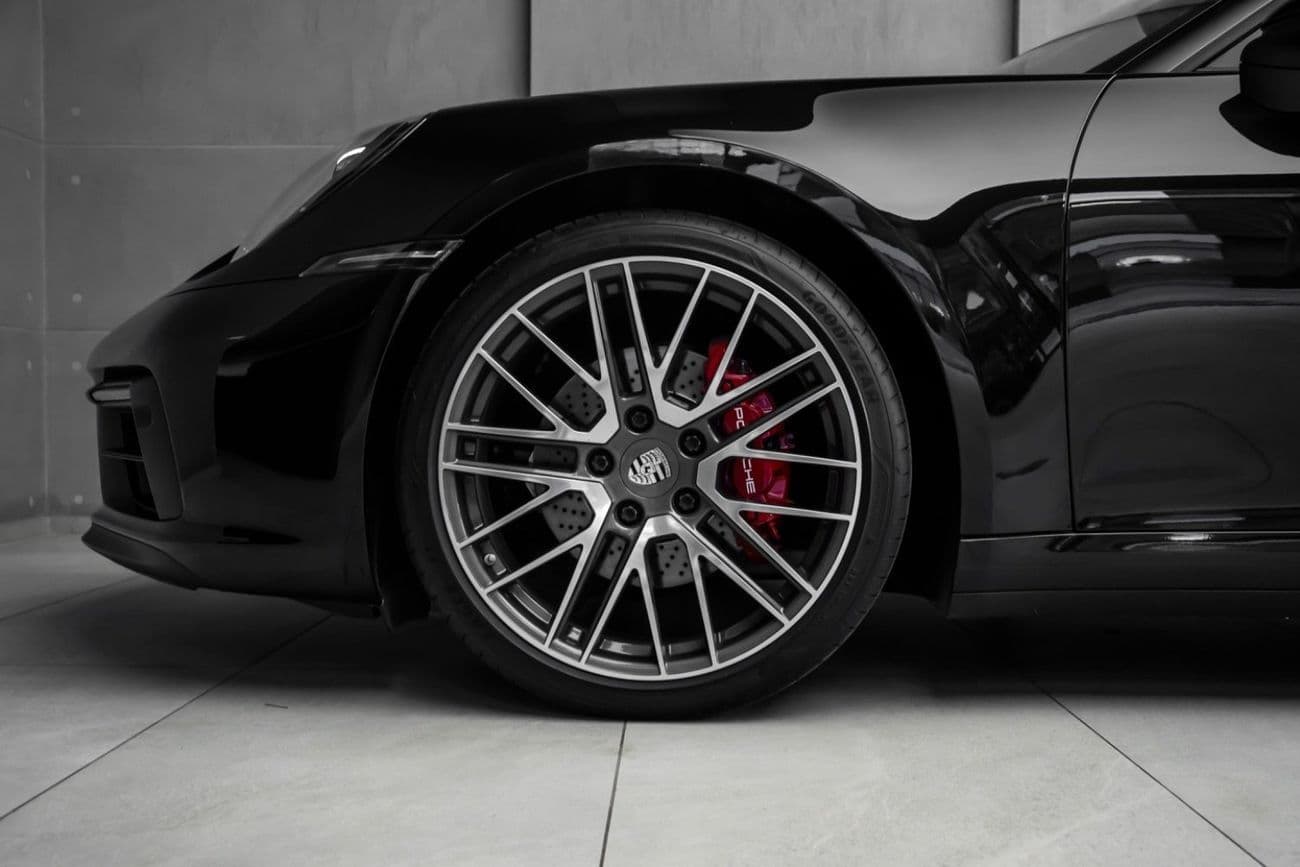 2023 Porsche 911 CARRERA 4 thumbnail 5