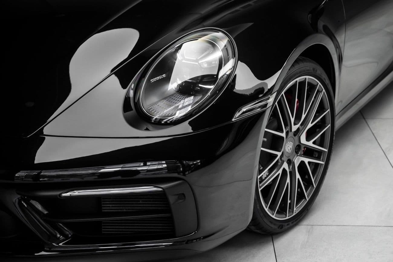 2023 Porsche 911 CARRERA 4 thumbnail 6