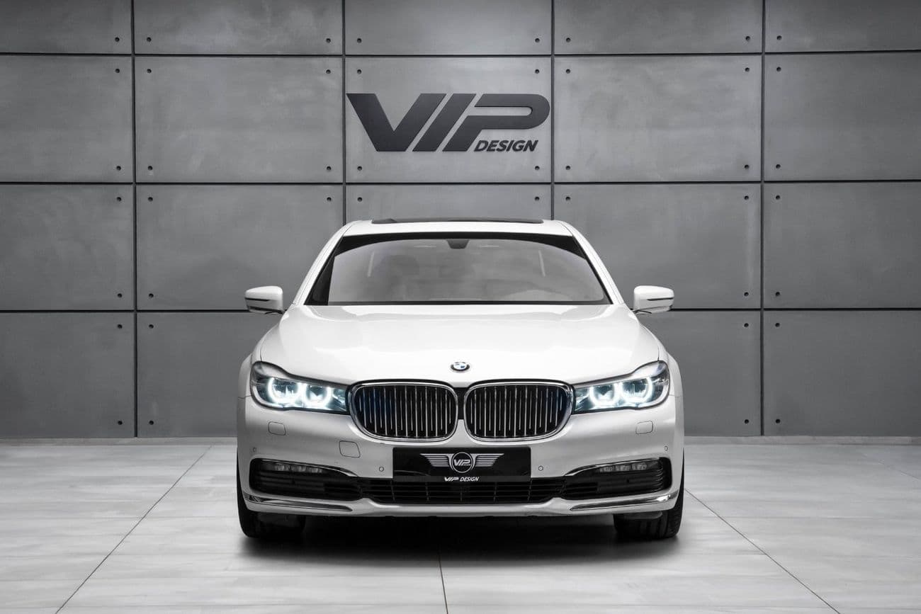 2018 BMW 730Li EXCLUSIVE thumbnail 2