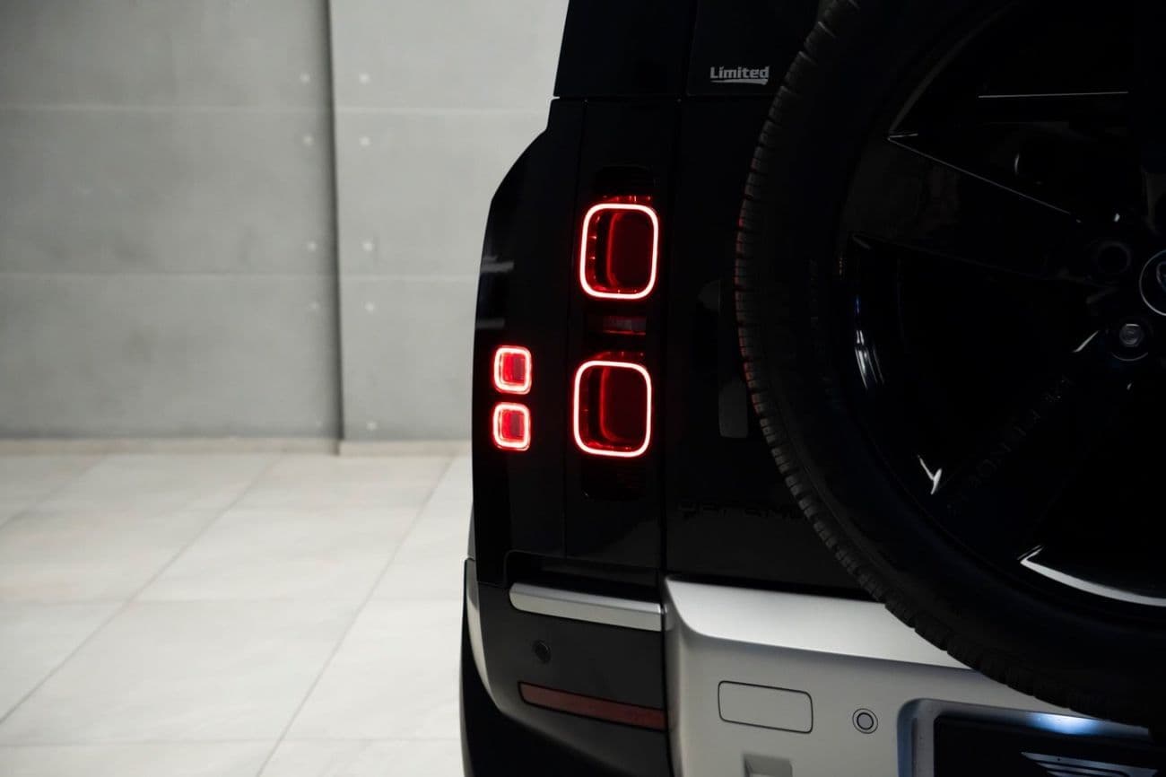 2024 Land Rover Defender 110 HSE P400 thumbnail 6
