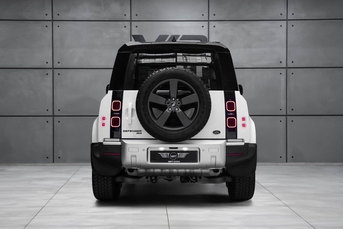 2023 Land Rover Defender thumbnail 7
