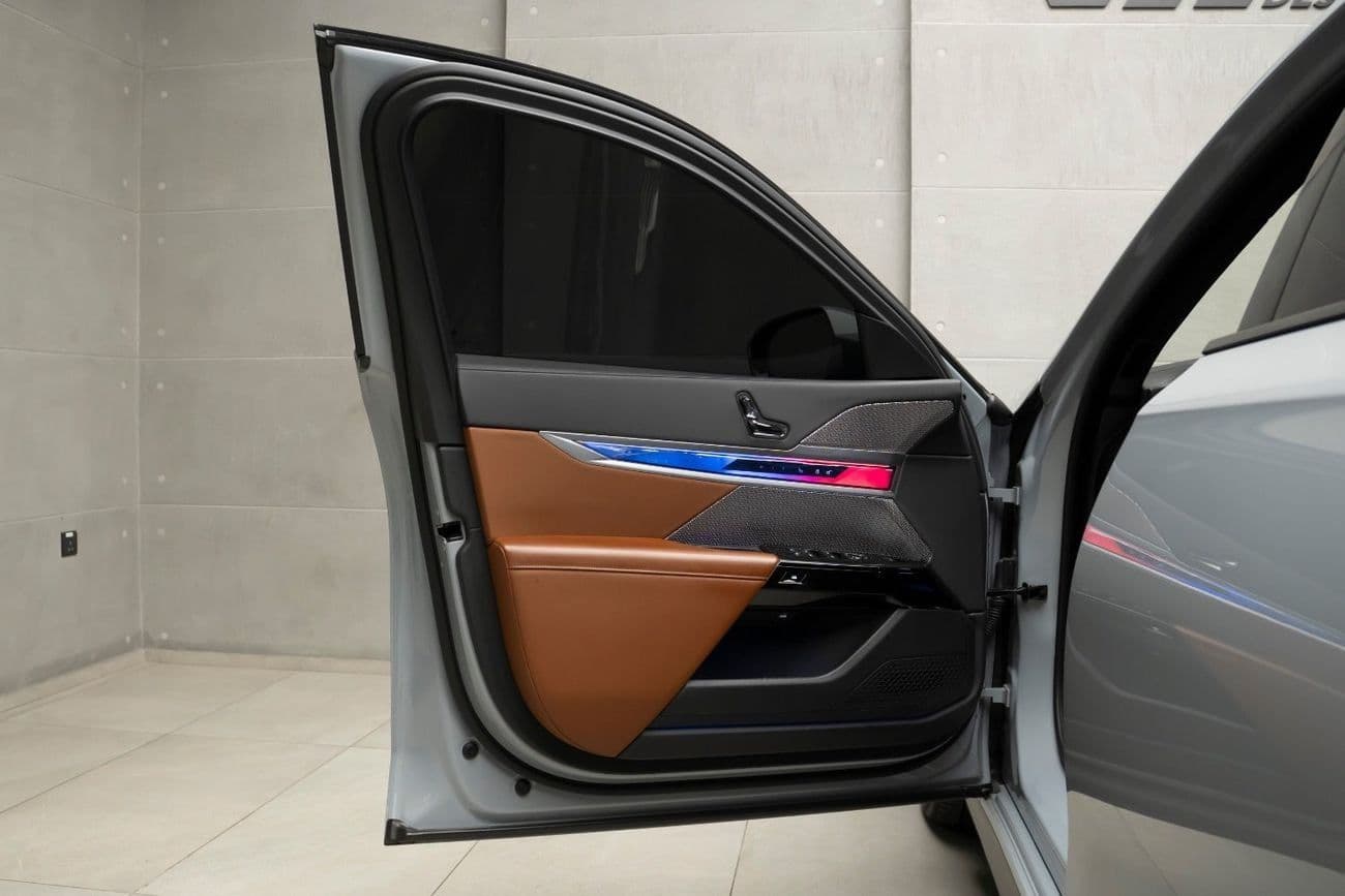 2024 BMW 735i M SPORT thumbnail 8
