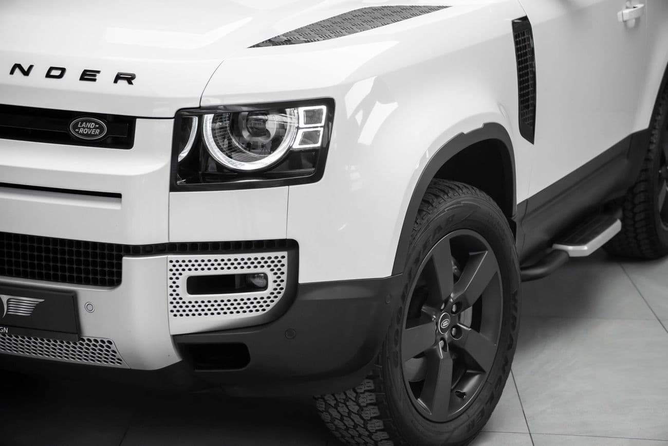 2023 Land Rover Defender thumbnail 4