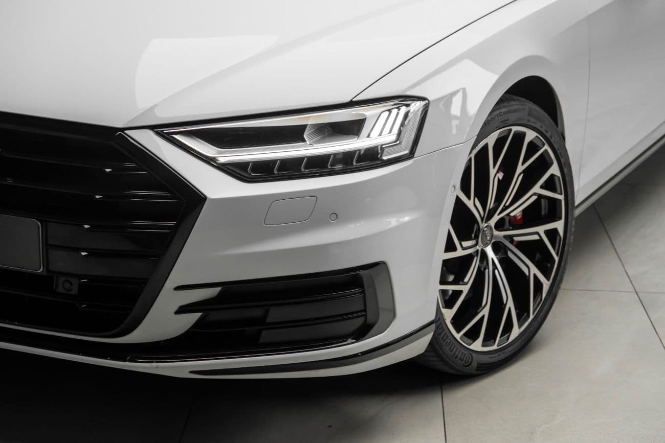 2019 Audi A8 55 TFSI LWB thumbnail 4