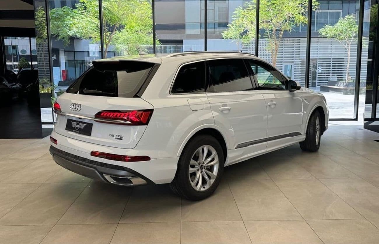 2022 Audi Q7 55 TFSI thumbnail 5