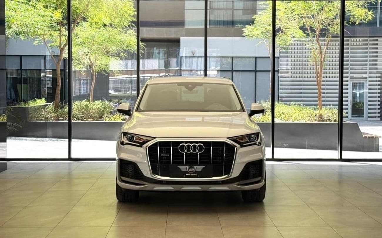 2022 Audi Q7 55 TFSI thumbnail 2