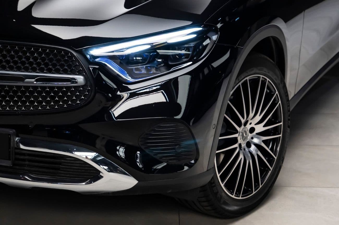 2026 Mercedes Benz GLC 300 4MATIC thumbnail 3