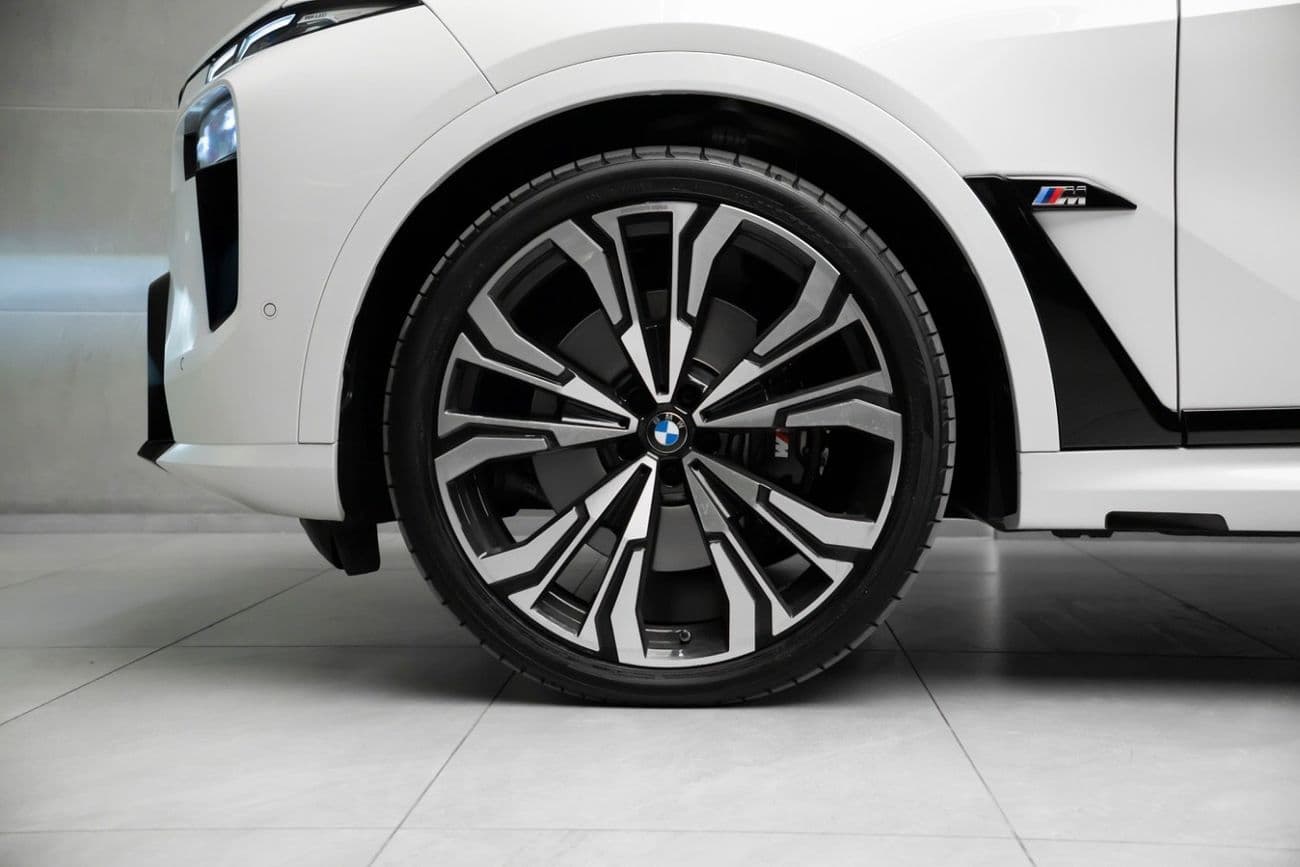 2024 BMW X7 M60i XDRIVE thumbnail 5