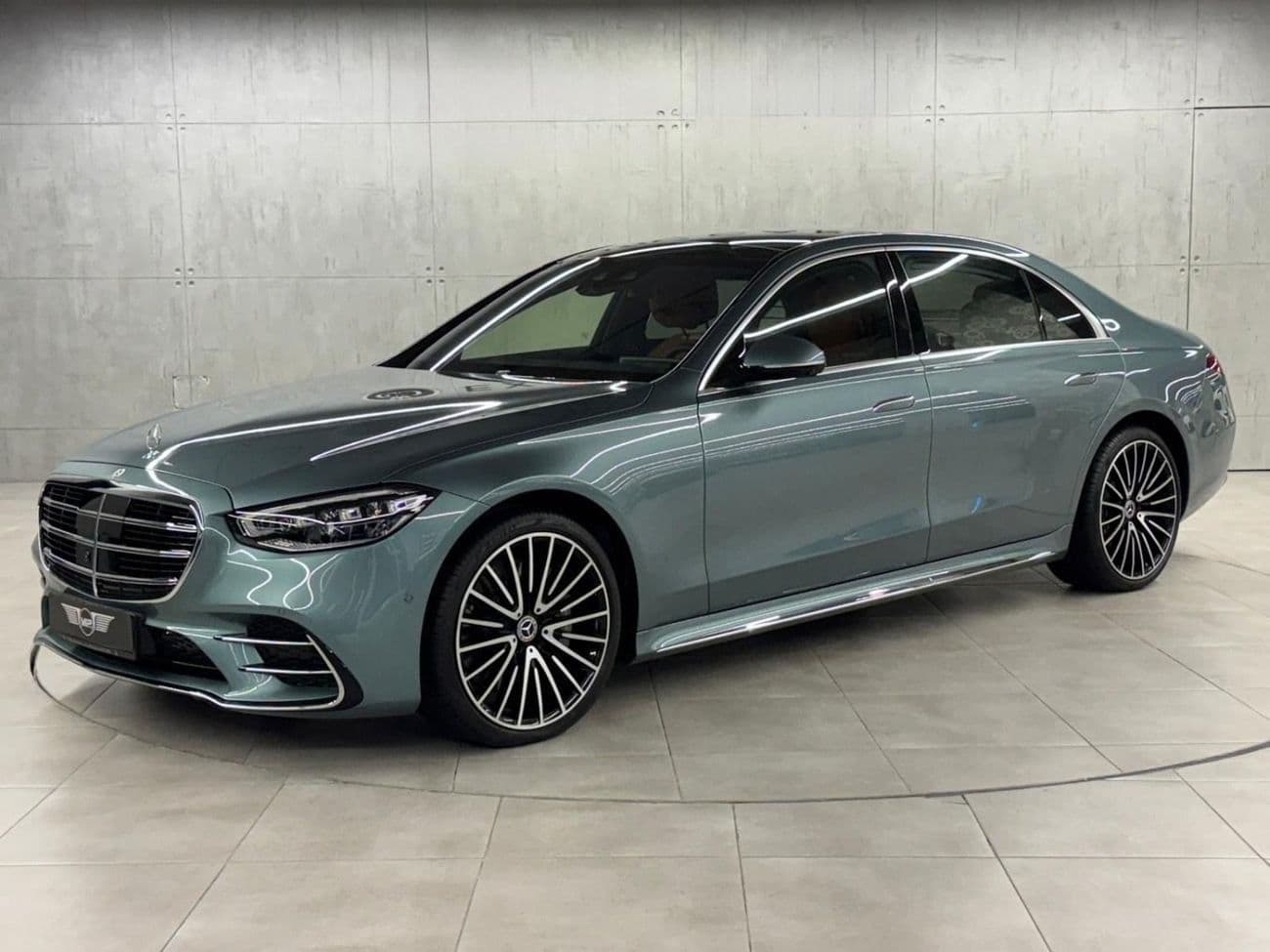 2025 Mercedes Benz S500 4MATIC L