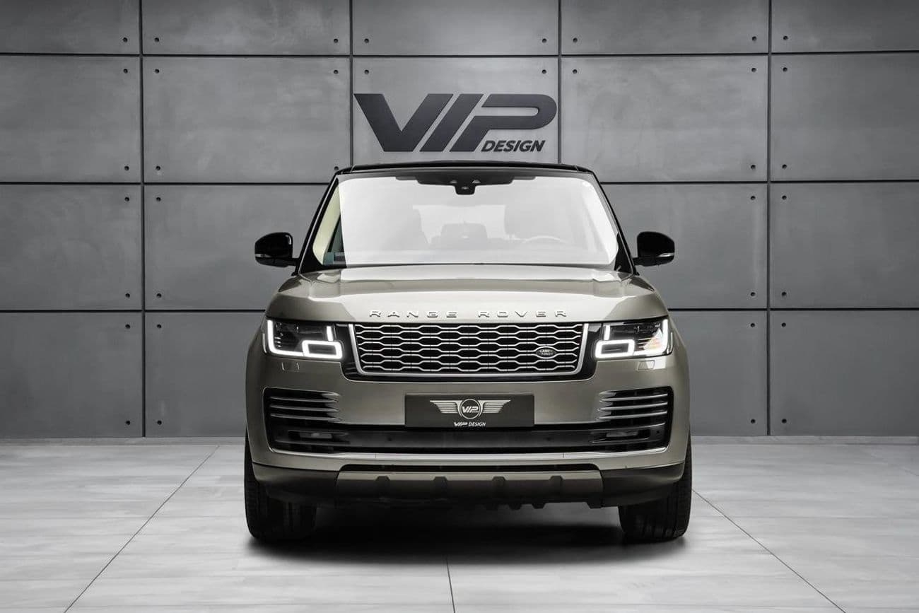2018 Land Rover Range Rover VOGUE thumbnail 3