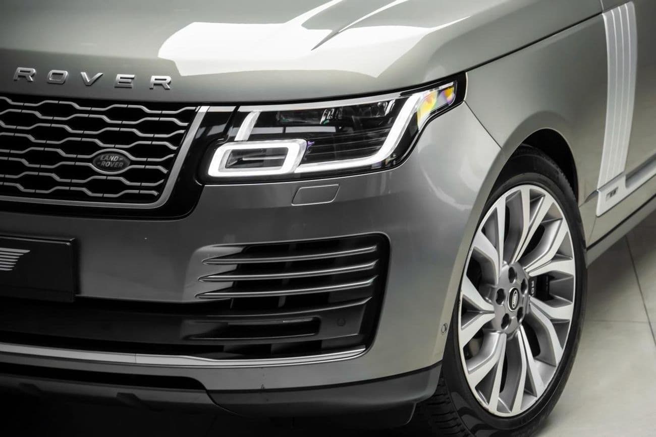 2018 Land Rover Range Rover VOGUE thumbnail 2