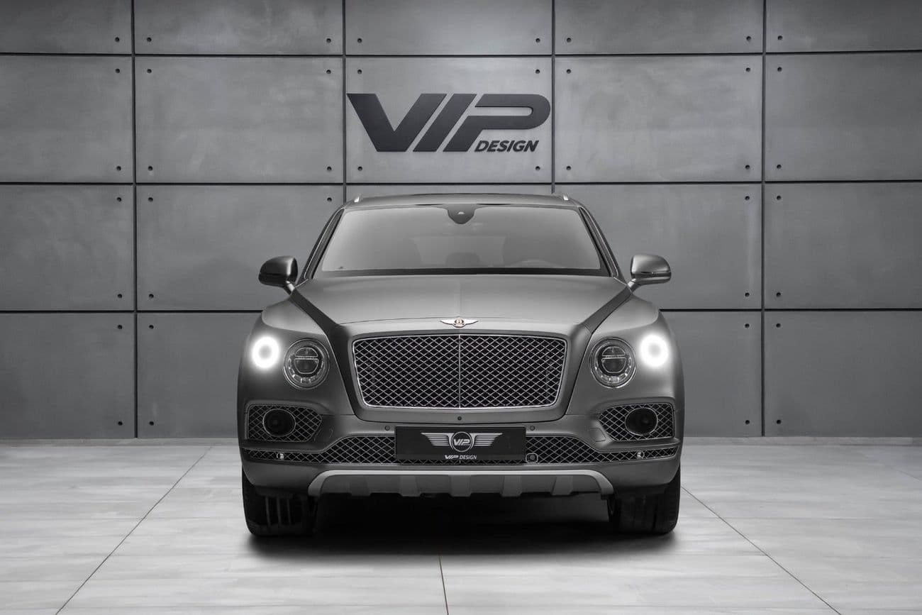 2020 Bentley Bentayga STANDARD thumbnail 2