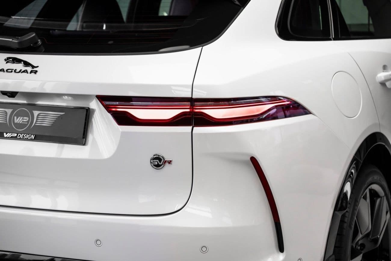 2024 Jaguar F PACE SVR thumbnail 7